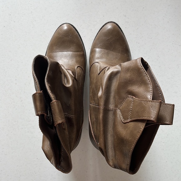 Western Boot - Picture 4 of 8